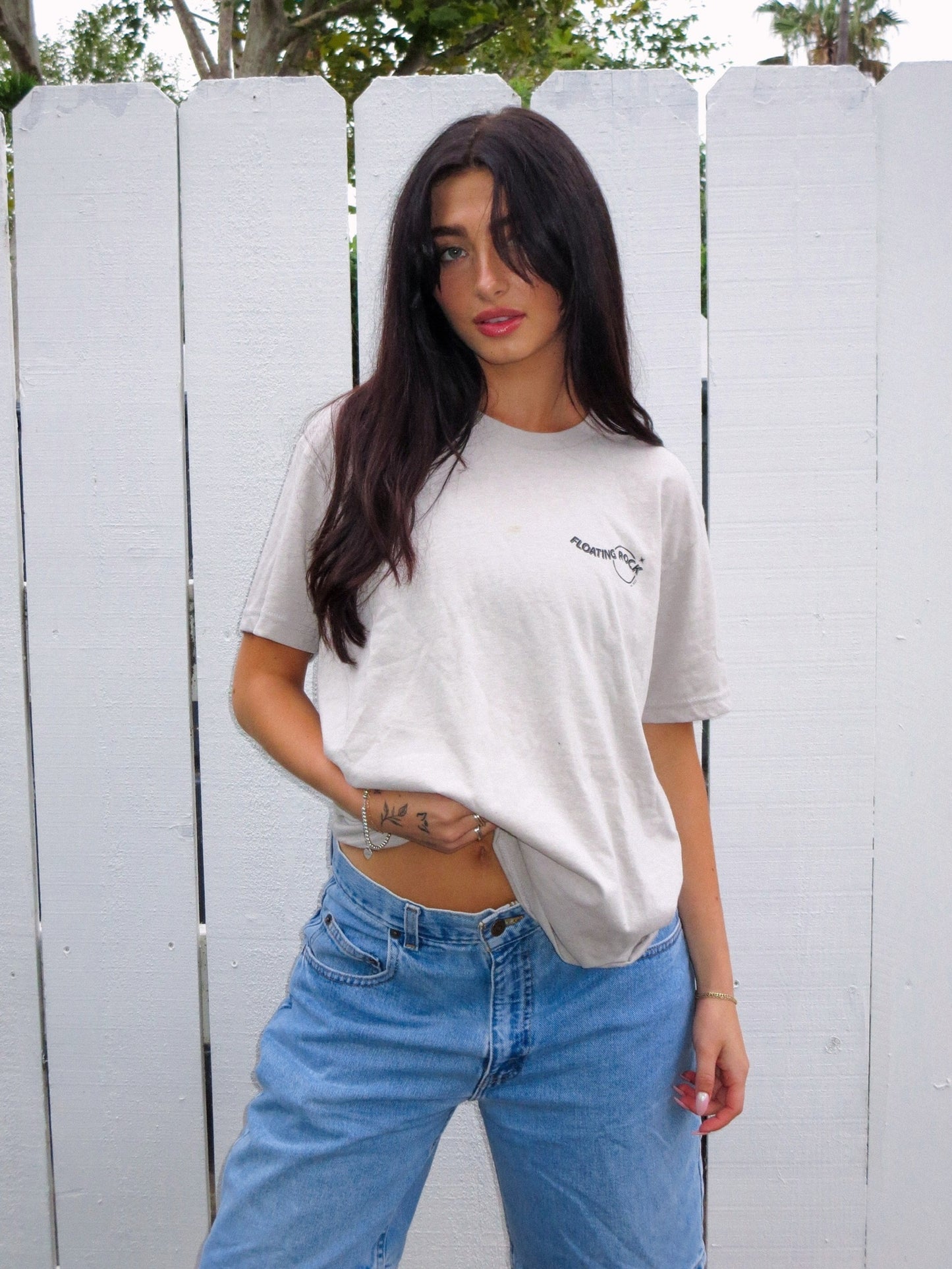 FLOATING ROCK TEE